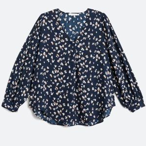 NWT STITCH FIX / LUSH Chantelli V Neck Blouse